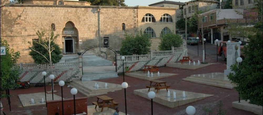 Adana Hoşkadem Camii