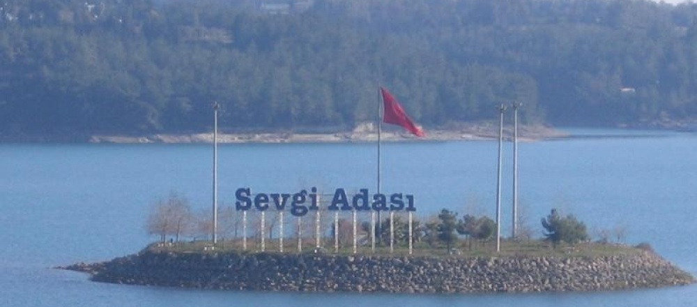 Sevgililerin En Uğrak Yeri 'Sevgi Adası'