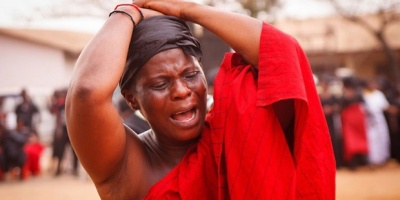 Cenazelerde Para Karşılığı Ağlayan Gana’lı Kadınlar