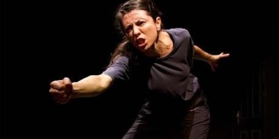 Herkes Kocama Benziyor tiyatro sahne