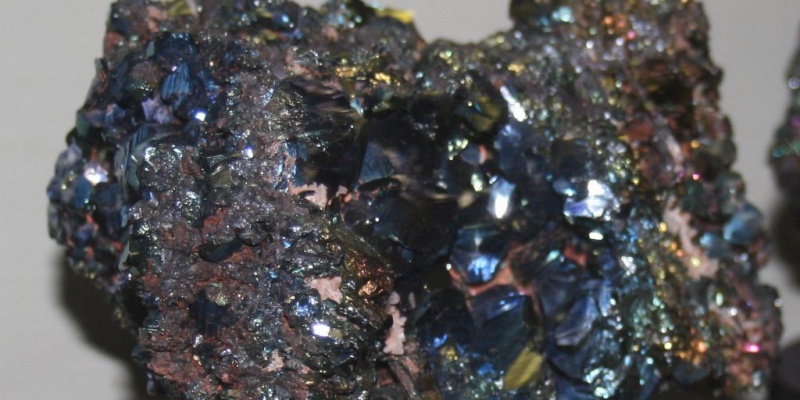 Hematit Taşı Nedir Ve Faydaları Nelerdir?