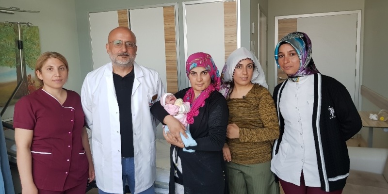 Prematüre bebek Gaziantep’te hayata tutundu