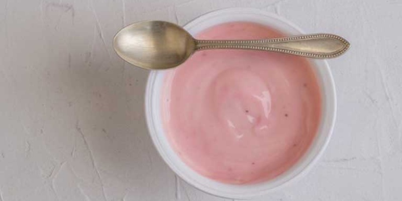 Meyveli Yoğurtları Bebeklerinize Vermeyin