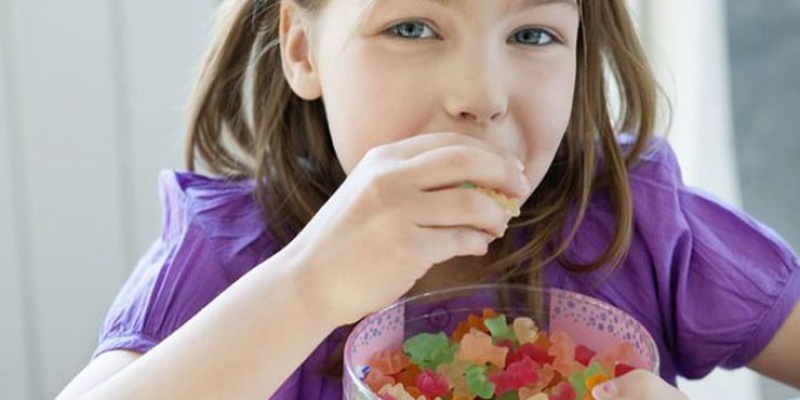 Şeker yiyen hiperaktif olmuyor