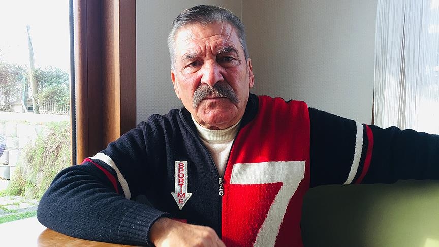 Hikmet Taşdemir: Sevilmeden Yapılmaz
